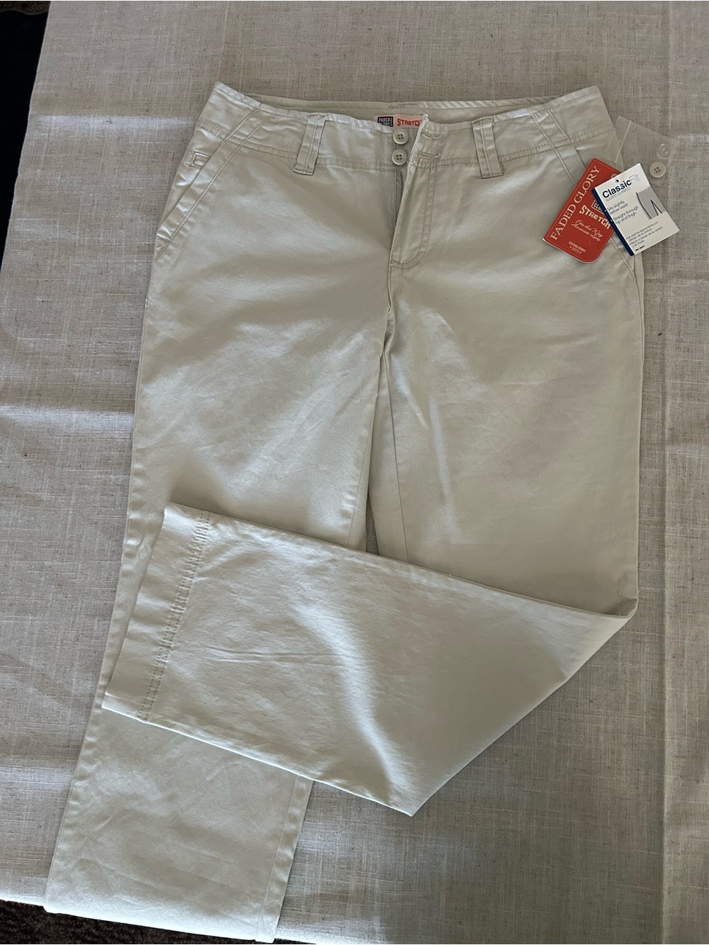 Straight-Leg Khaki Pants in Light Beige - Classic Fit